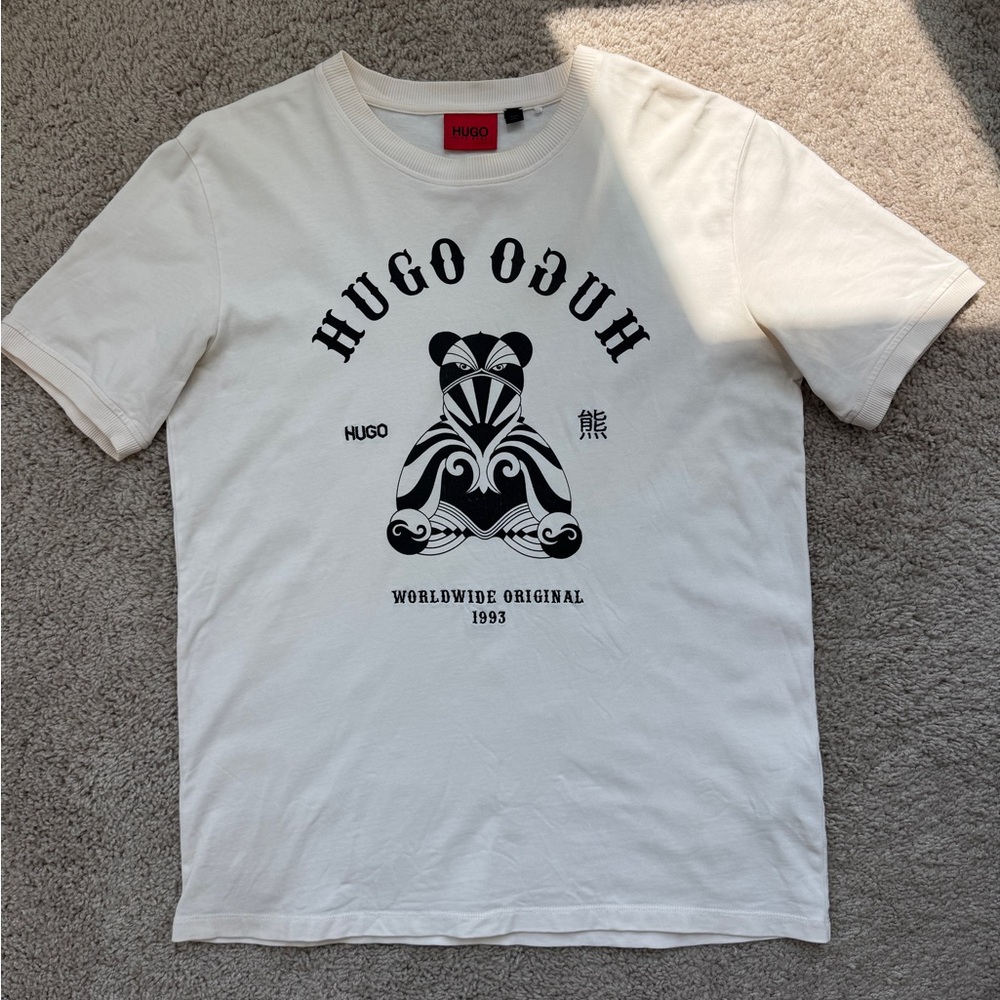 HUGO Men’s Cream Graphic Short Sleeve T-shirt